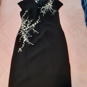 Beautiful Maggy London Dress 8 petite